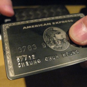 Should You a Take Credit Card with Annual Fees or a Free Card
